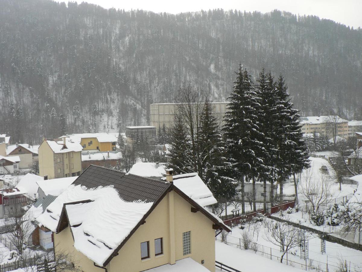 Flora Alpina Hotel อาซูกา ภายนอก รูปภาพ