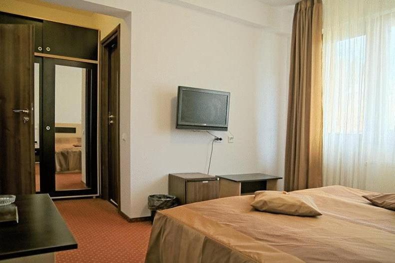 Flora Alpina Hotel อาซูกา ภายนอก รูปภาพ